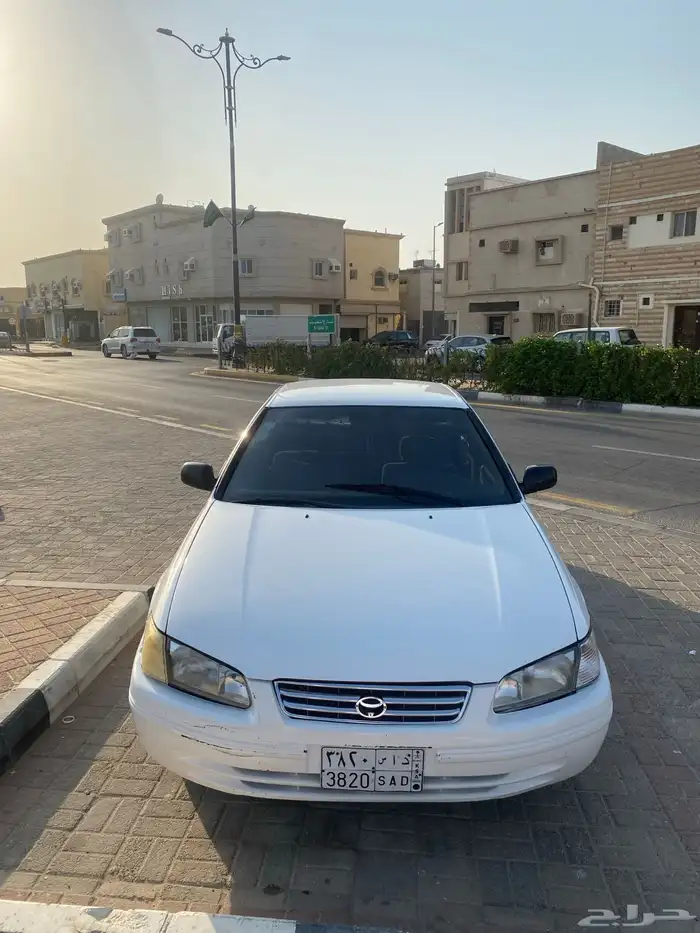 للبيع مرشوش تجملي كامل السياره . كامري الموديل 99 . 0