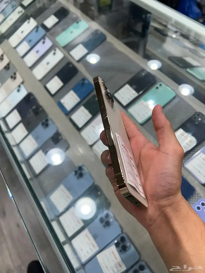 ايفون 13 برو ماكس 256 - نظيف جدا 2