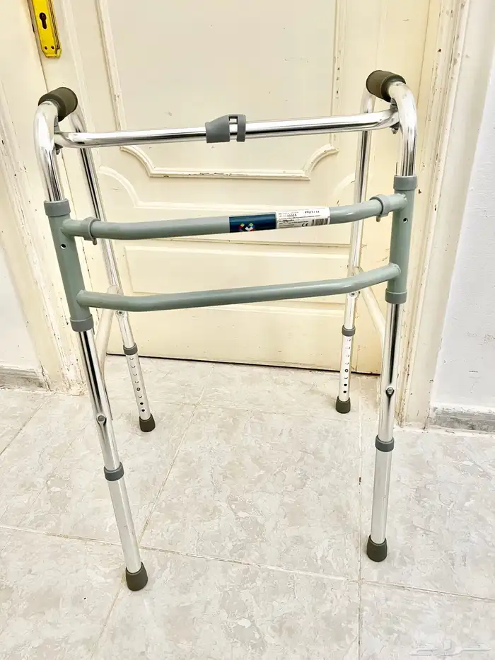 مشاية جديدة للمرضى وكبار السن 0