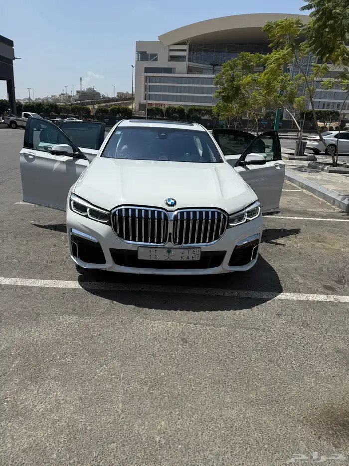بي ام bmw 2021 - 2013 معدل مرهم 750 الفئه السابعه 4