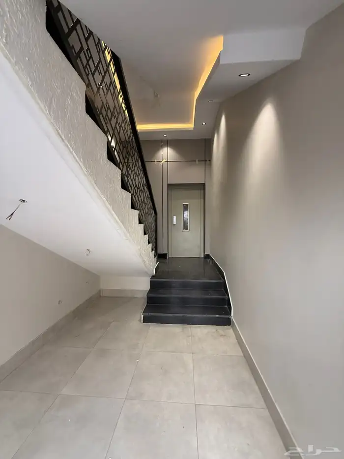 للبيع شقق علويه بسعر 520 الف ابها المحاله 4