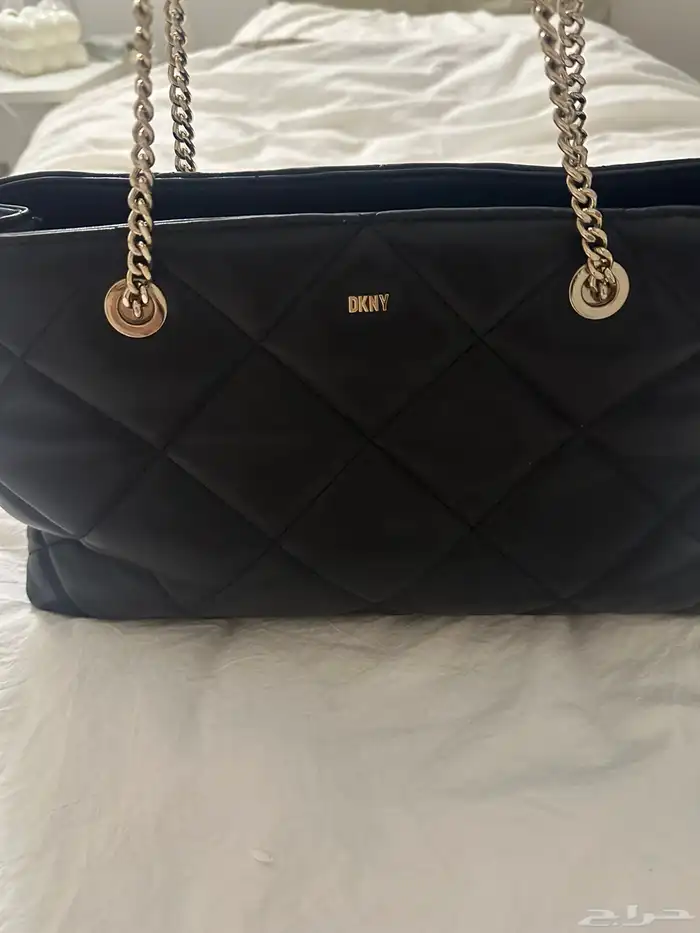 شنطة DKNY الاصليه 3