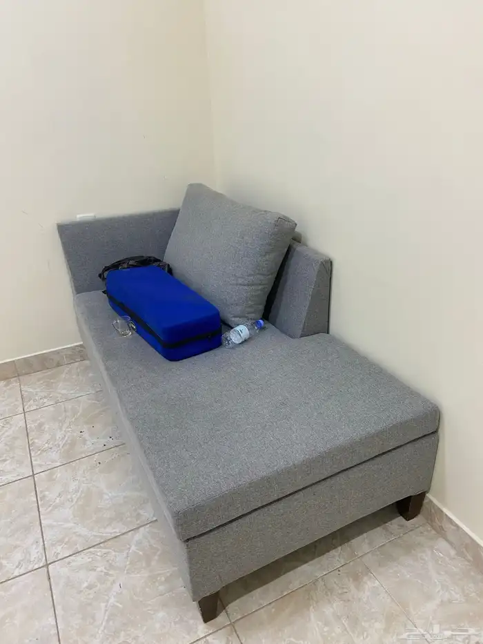 السلام عليكم اعرض لكم كنب 5 قطع للبيع 2