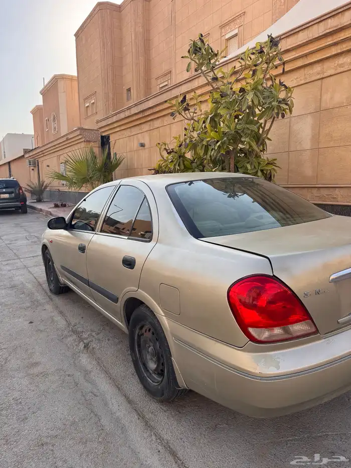 نيسان صني 2004 2