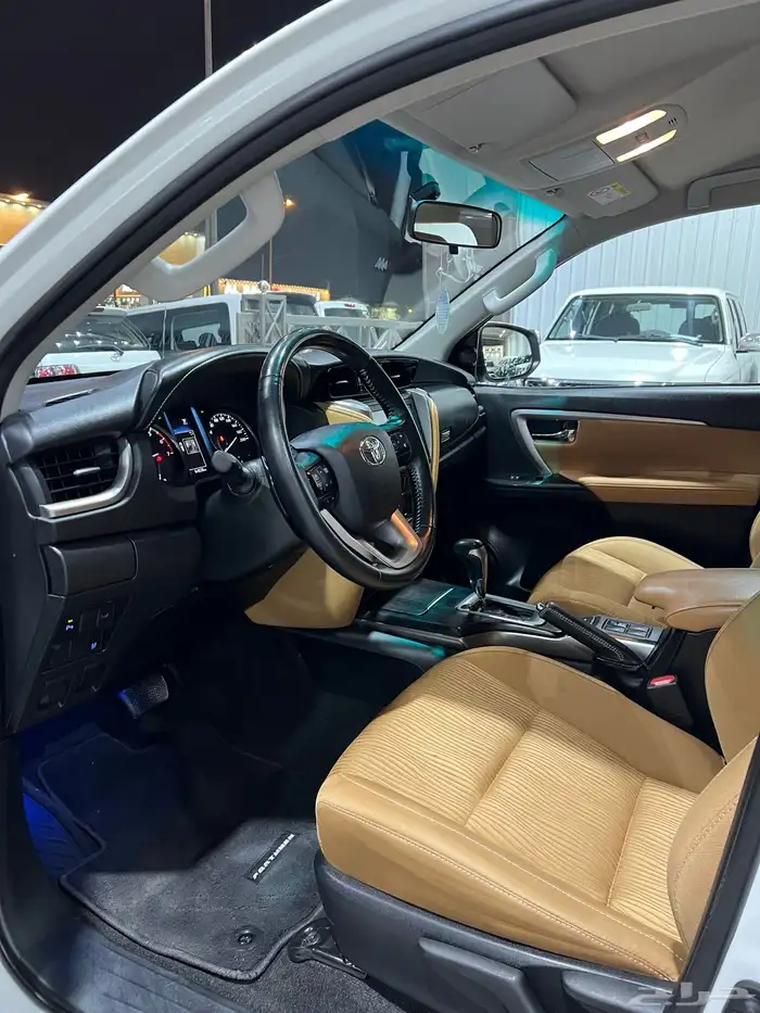 للبيع تويوتا فورشنر VX1 2023 11