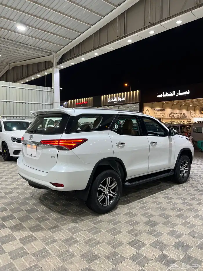 للبيع تويوتا فورشنر VX1 2023 5