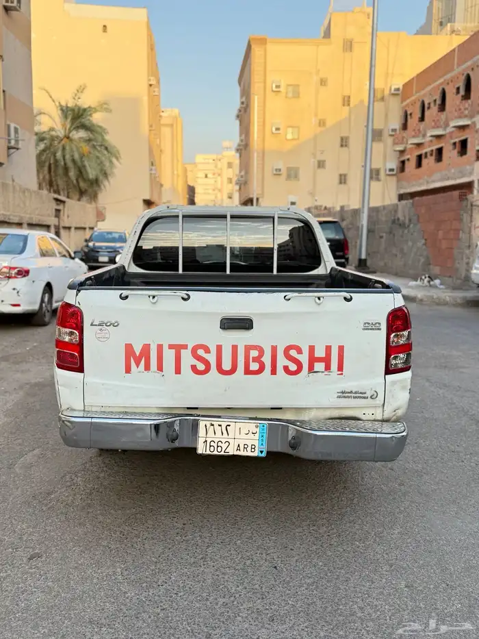 ونيت ميستبيشي L200 1