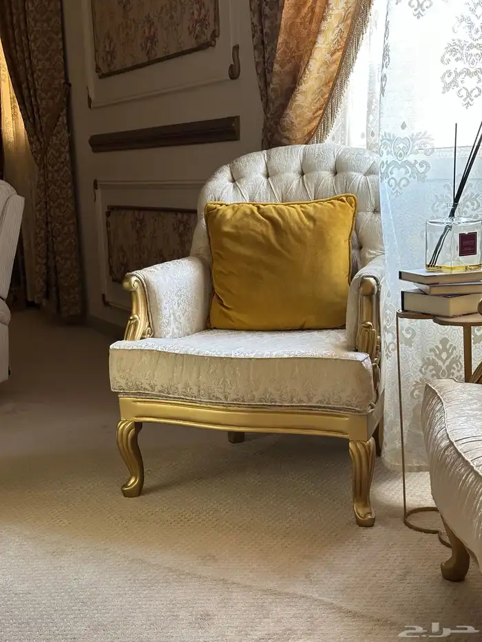 كنب مفرد كلاسيك 2 حبه شبه جديد 400 الحبتين 1