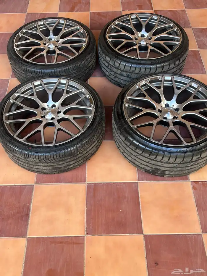 للبيع جنوط مرسيدس برابوس 21 اصليه مع الكفرات نظيفه جدا 15