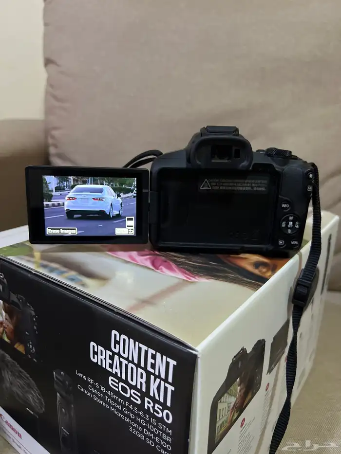للبيع  كاميرا كانون Canon EOS R50 بحالة ممتازة 1
