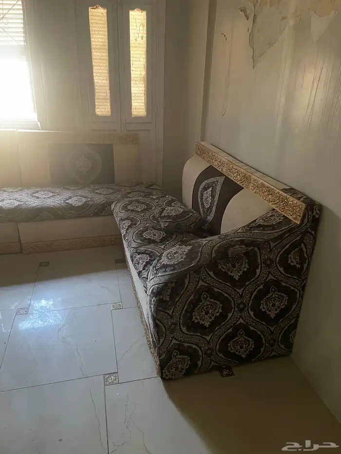 سلام عليكم ورحمة الله وبركاته اعرض لكم كنب نضيف ع السوم 5