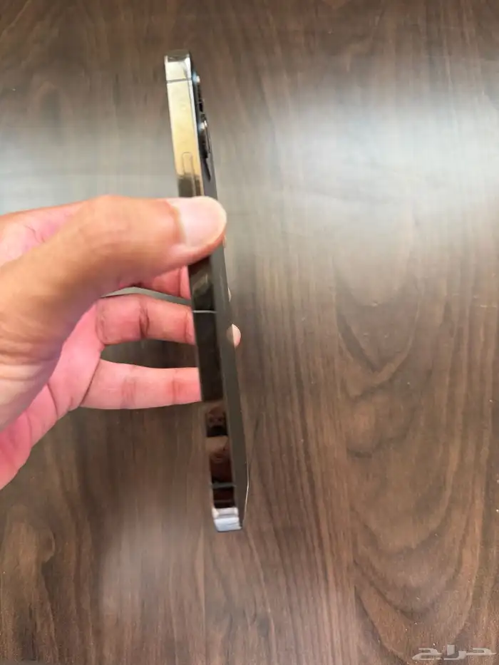 ايفون 12 برو نظيف 3