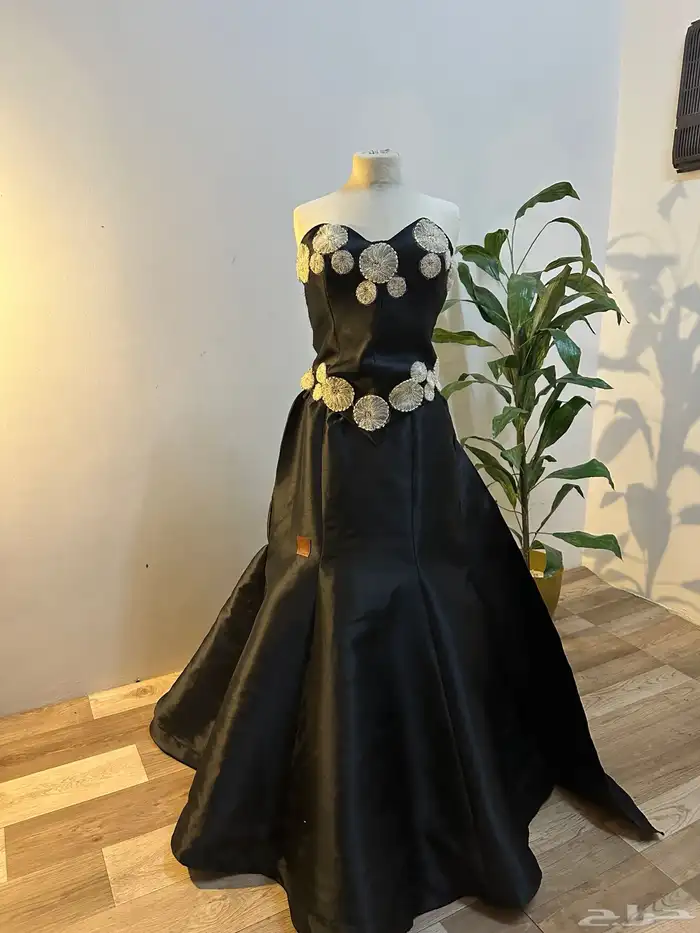 فستان اسود كرسيه 0