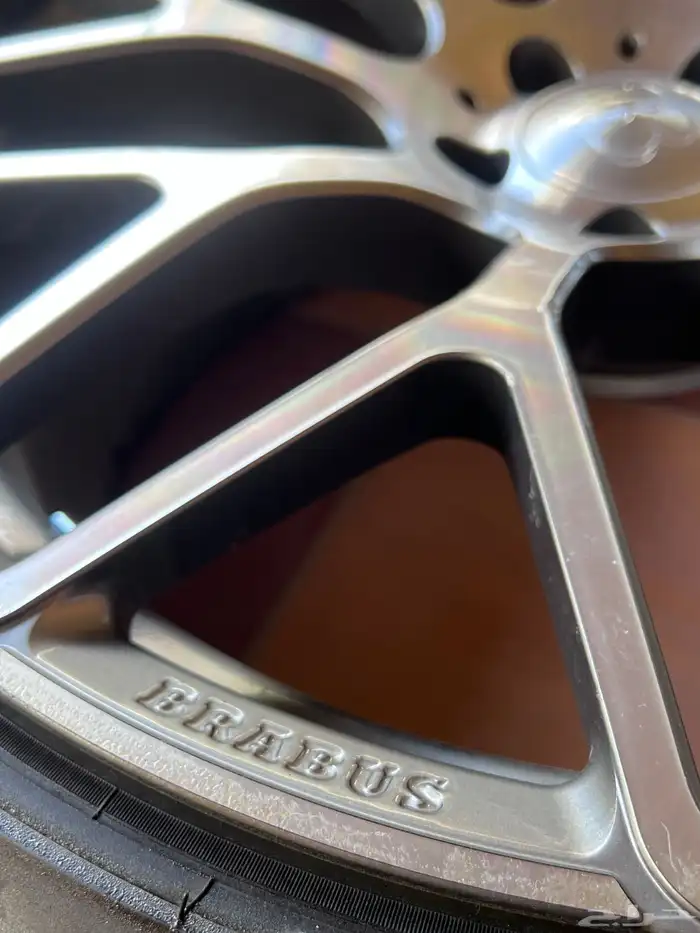 للبيع جنوط مرسيدس برابوس 21 اصليه مع الكفرات نظيفه جدا 14