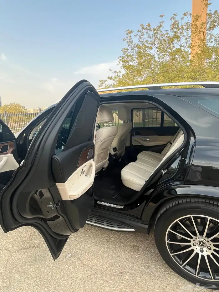 مرسيدس 2021 جفالي مالك اول GLE 450 (على الضمان) 4
