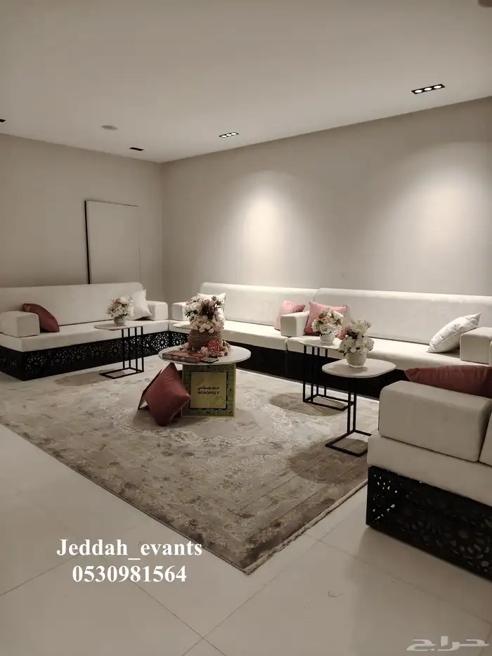 جلسات وكنب للإيجار بأسعار مميزة 5