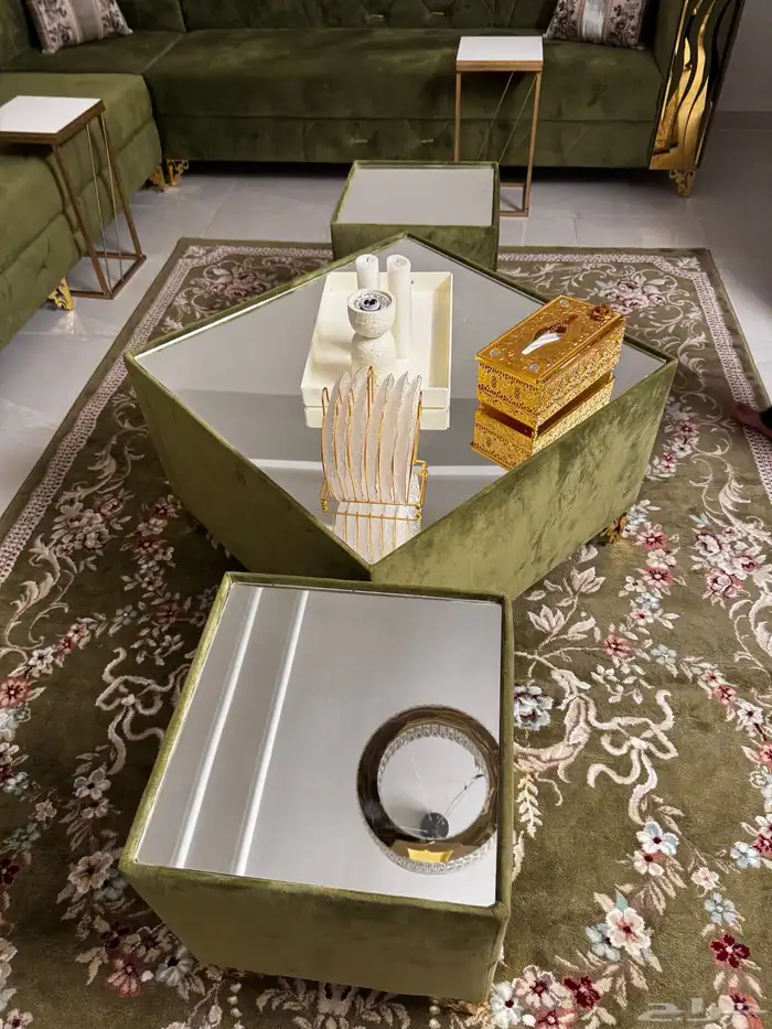 طاولات للبيع 4