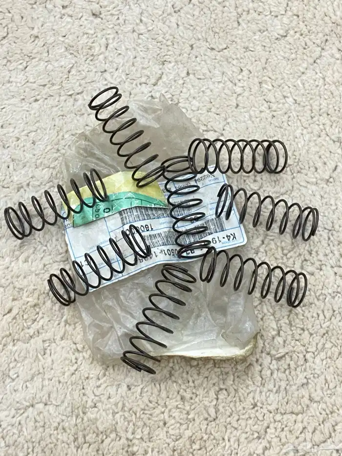 قطع هايلوكس 2005 89 5