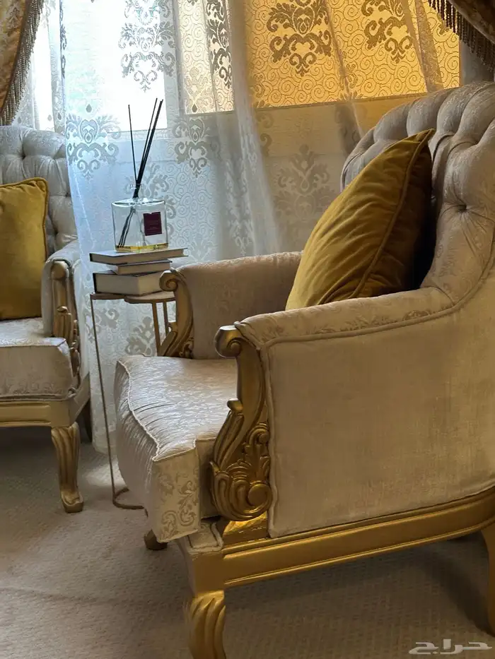 كنب مفرد كلاسيك 2 حبه شبه جديد 400 الحبتين 0