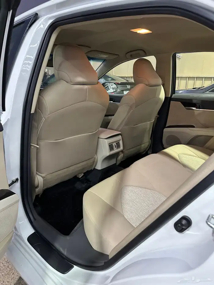 تويوتا كامري 2023 وكالة ستاندر 10