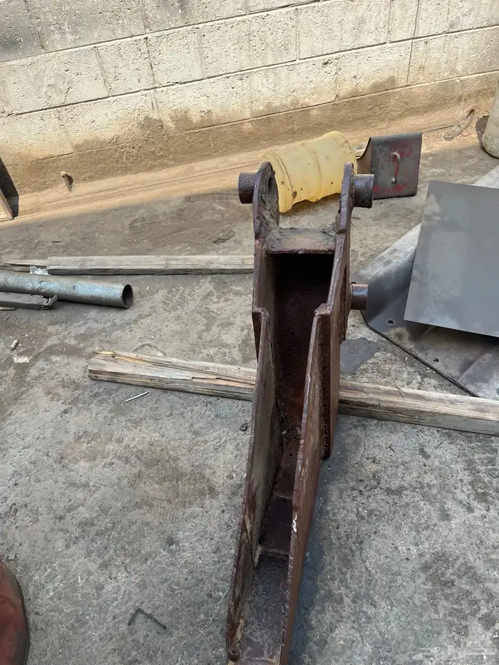 بكت JCB جي سي بي 12 سم مستعمل نظيف عددها اثنين 4