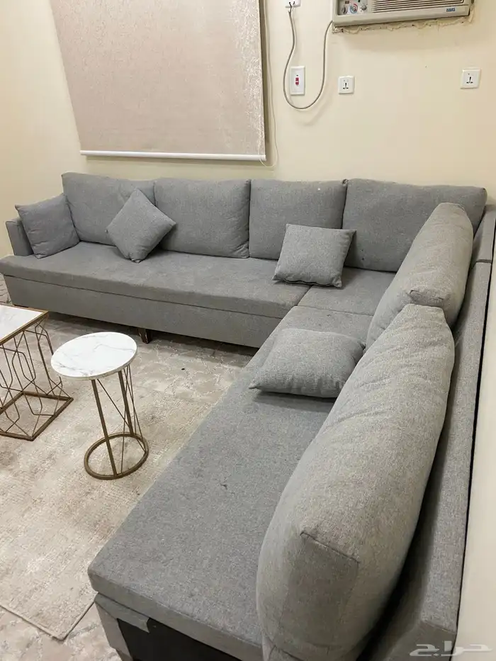 السلام عليكم اعرض لكم كنب 5 قطع للبيع 1