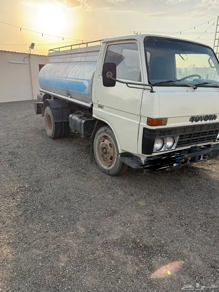 دنه وايت تويوتا 9