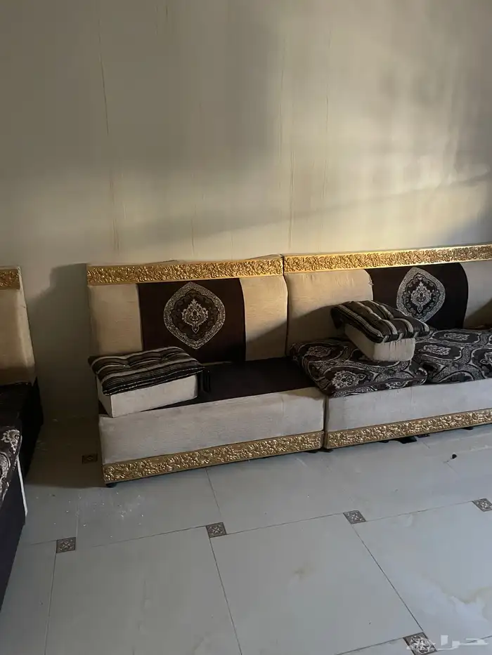 سلام عليكم ورحمة الله وبركاته اعرض لكم كنب نضيف ع السوم 1