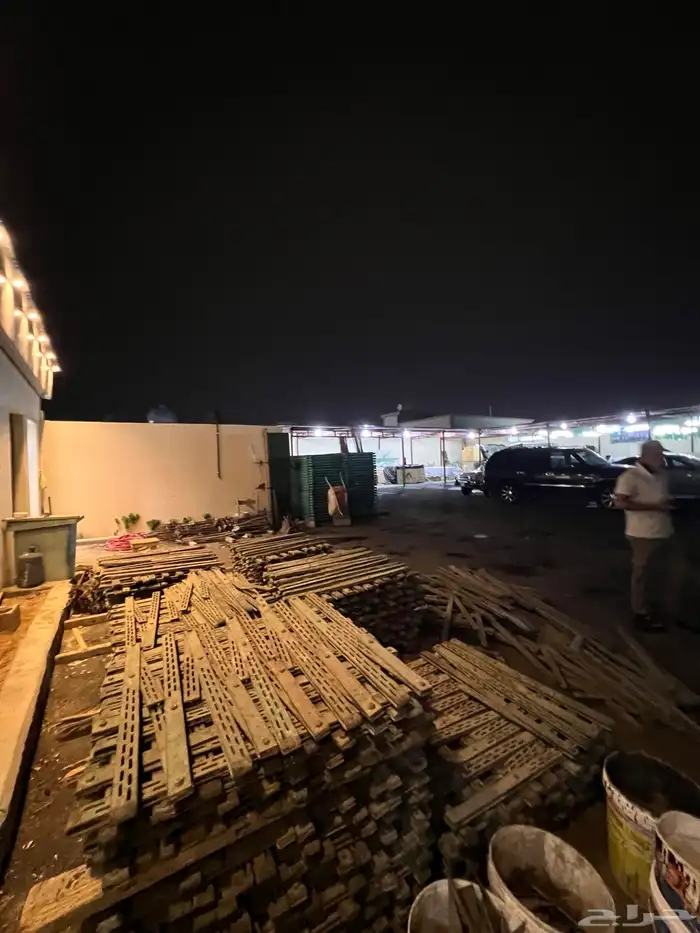 ايجار وبيع وشراء الجكات السقالات الاخشاب 12