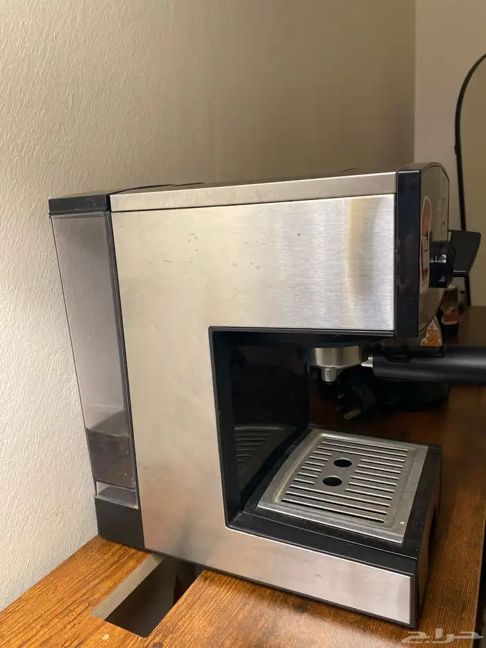 آلة اسبرسو شبه جديده 1