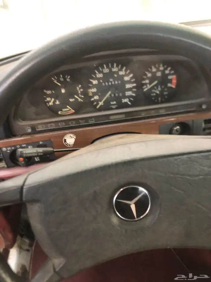 مرسيدس بنز W126 SE300 12