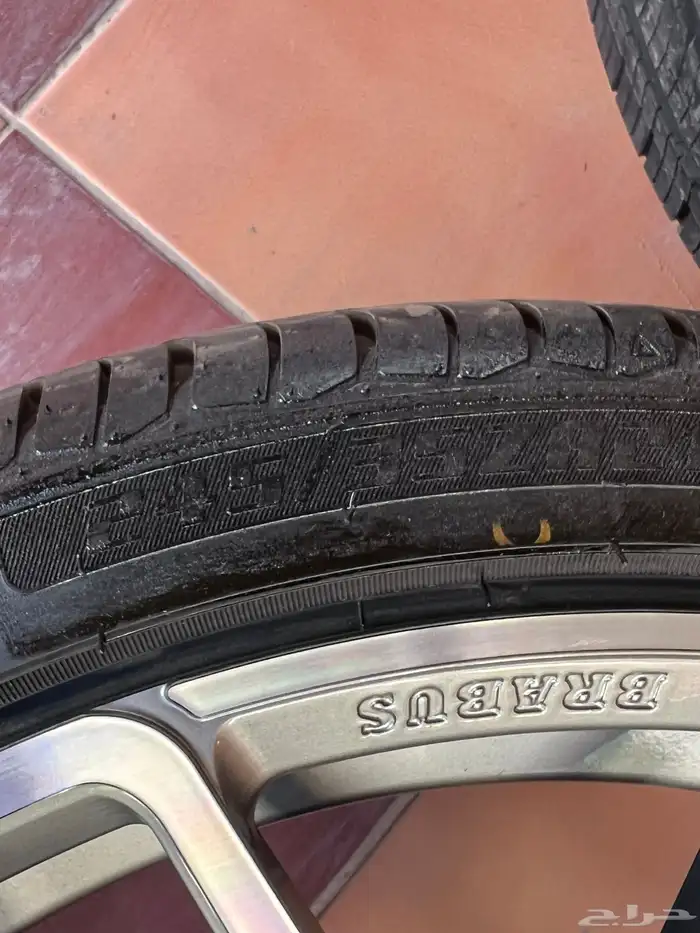 للبيع جنوط مرسيدس برابوس 21 اصليه مع الكفرات نظيفه جدا 10