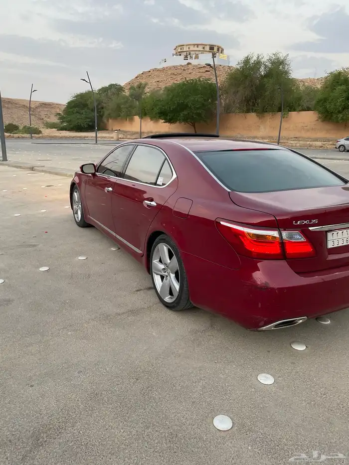للبيع لكزس 460 LS 3