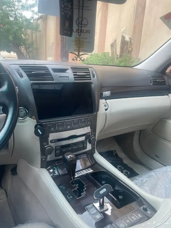 للبيع لكزس 460 LS 8