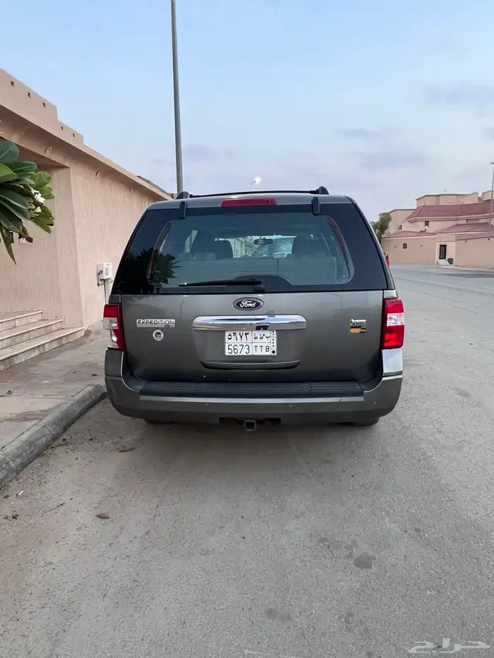 اكسبيدشن موديل 2011 4