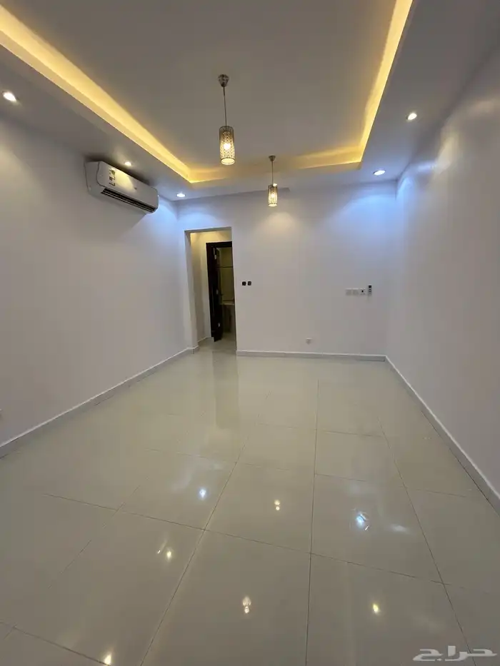 شقه للإيجار حي الياسمين 1