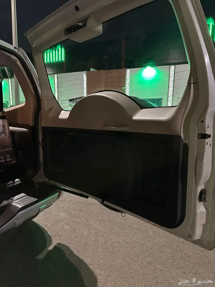 ربع باجيرو 2013 بدي وكالة فل كامل 10