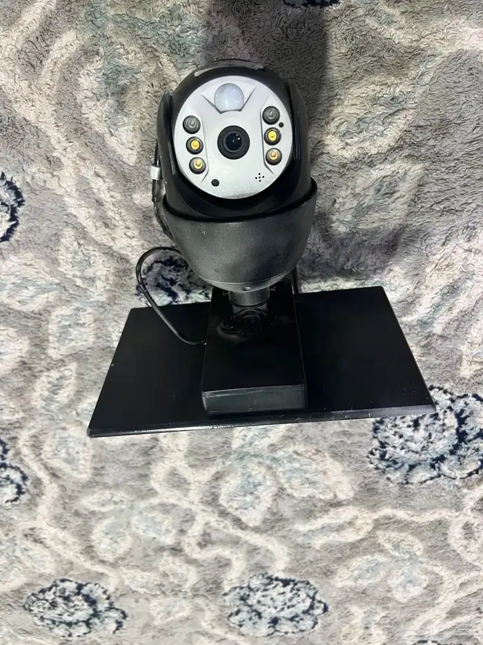 كاميرا طاقه شمسيه للبيع مع الذاكره 1