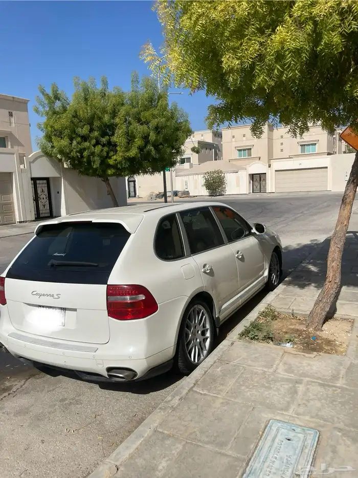 جيب بورش كيان 2009 ابيض 2