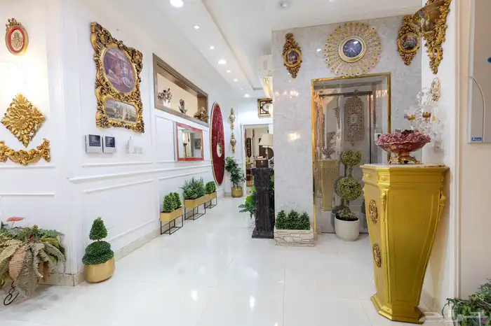 فيلا فاخرة للبيع في العاقول خلف منتزه الفلك 10