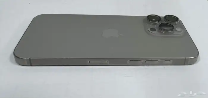 iPhone 15 pro max 4