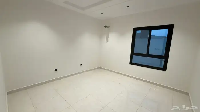 شقة 3 غرف مميزه وموقع مميز للبيع 5