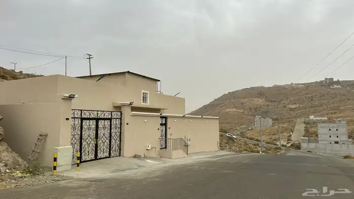 شقة فاخرة جديدة للإيجار الباحة مخطط جدرة الجديد ( الواحة ) 0