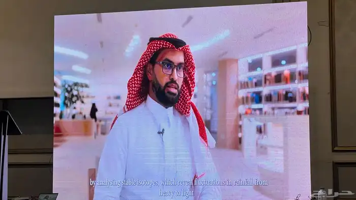 شاشات دعاية وإعلان 1