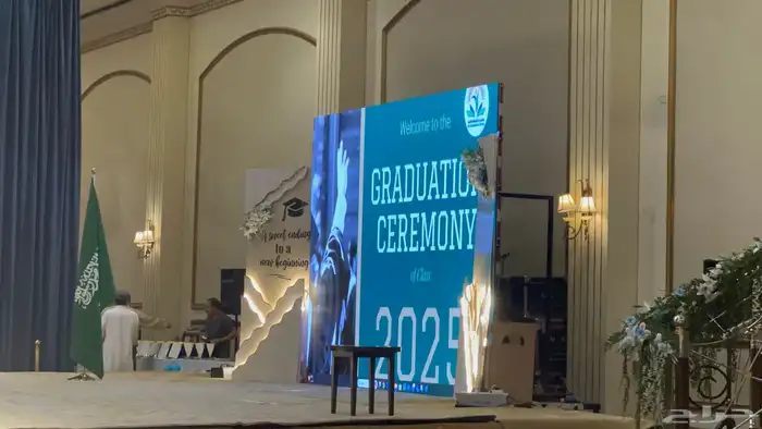 شاشات دعاية وإعلان 3