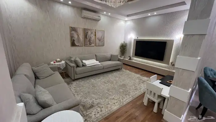 فرصة مميزة فيلا بحي العارض مع شقتين منفصلة 6