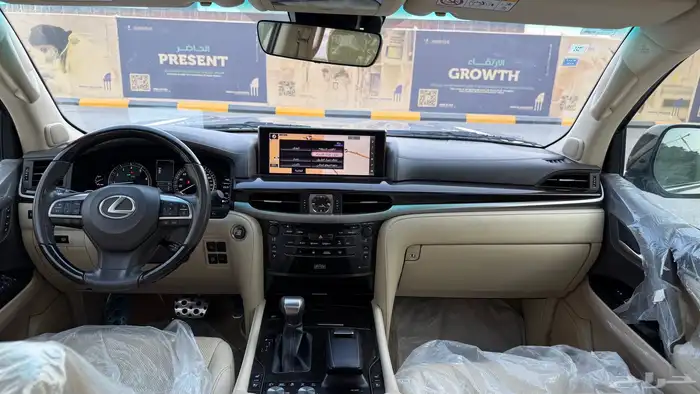 للبيع لكزس 2021 LX 570 S فل كامل سعودي 16