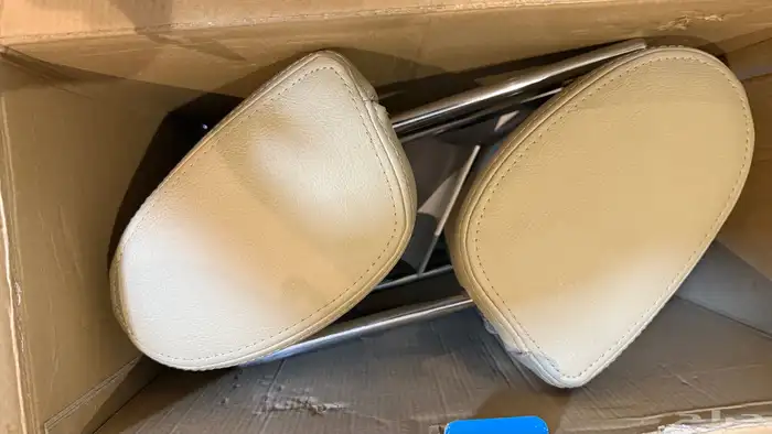 راس كنبه سياره و مشغل موسيقى 3