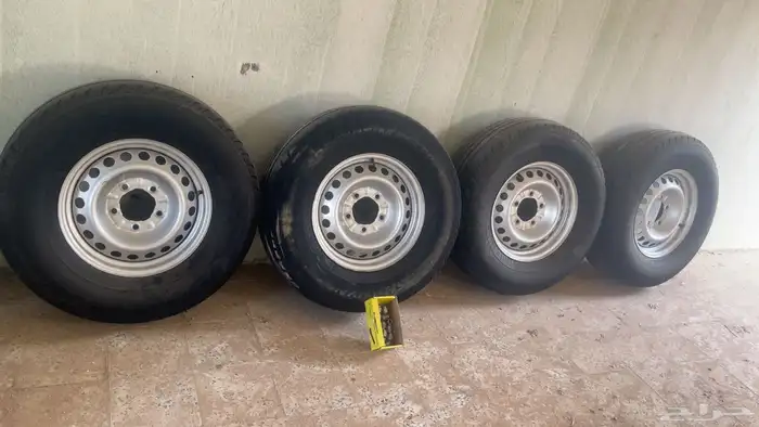 كفرات شاهين صيني مع جنوط نجمة الكويت مقاس 17 3