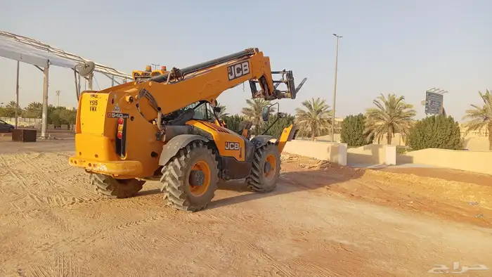 تلي هندر للايجار رافعه بوم 17 متر 1